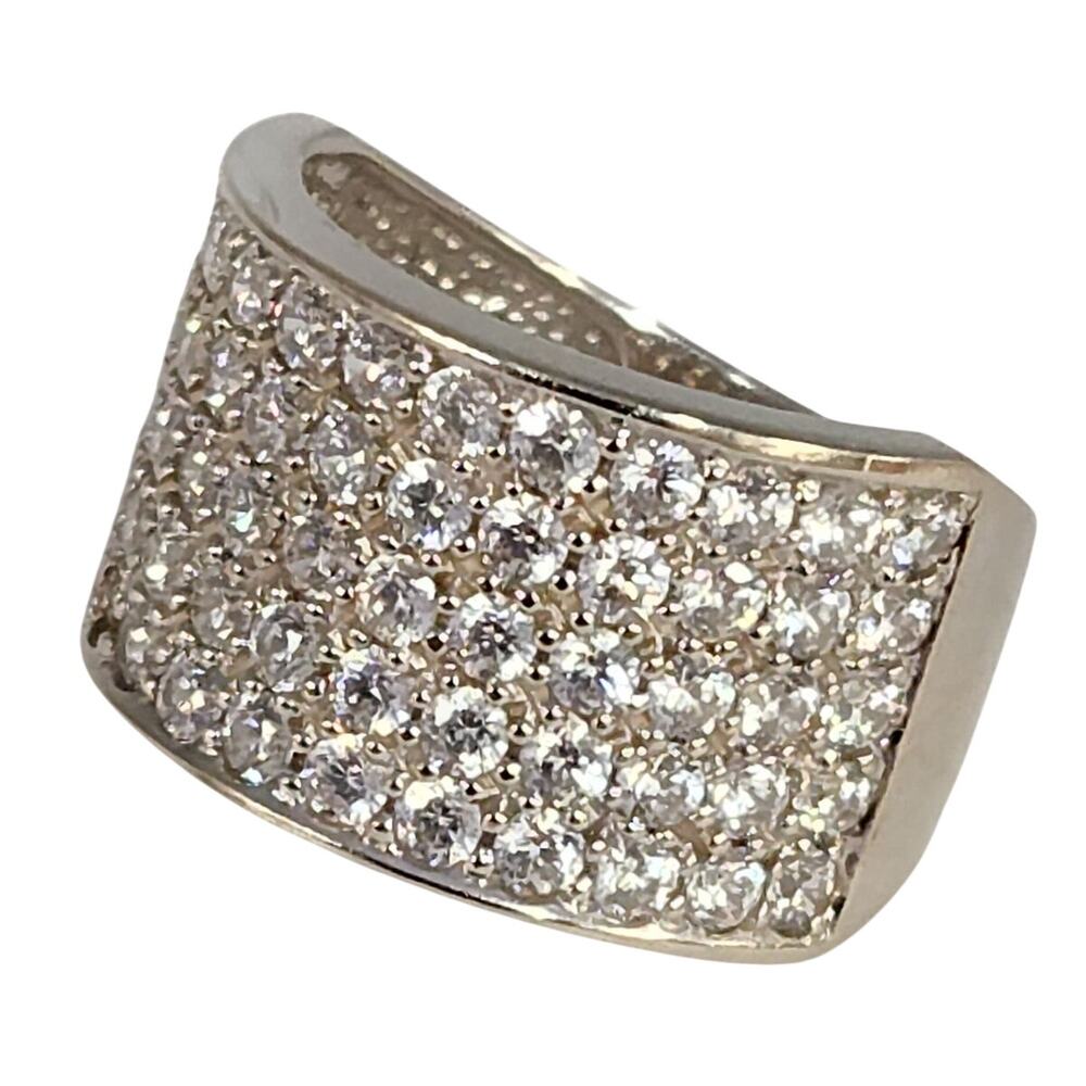 14k White gold wide band cubic zirconia stones Ring Size 6